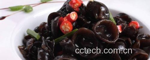黑木耳加蒜泥拌菜成品图