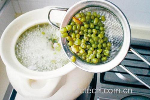 蜂蜜绿豆水制作过程图