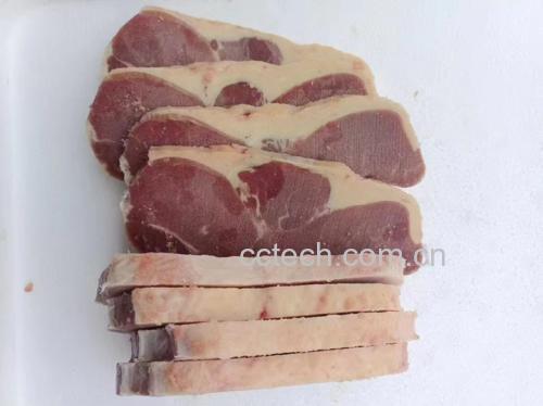 牛肋排与青萝卜炖煮状态