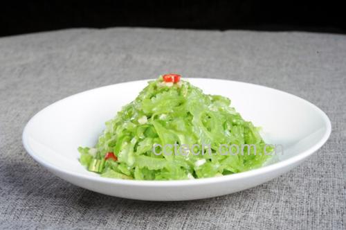 凉拌苦菜成品图