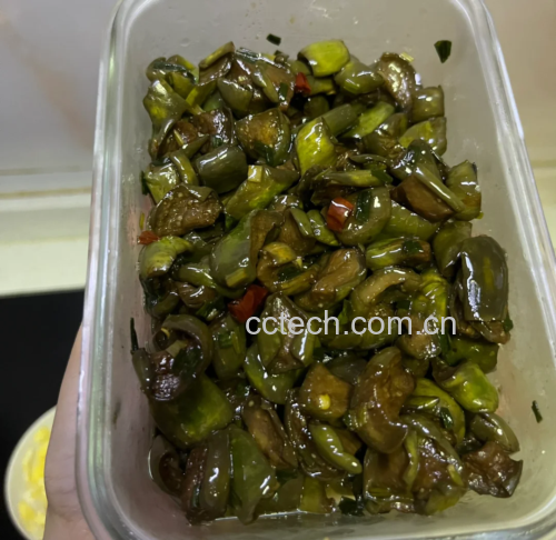 青圆椒凉拌豆腐成品图