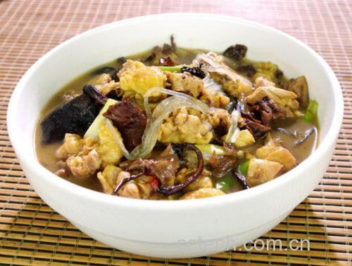 鹿鞭粉炖鸡汤