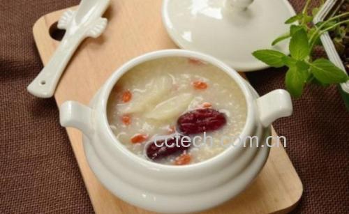 黑豆红枣糯米粥成品图