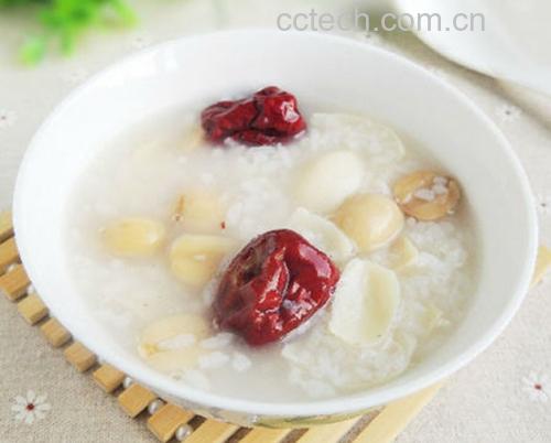 莲子红枣糯米粥