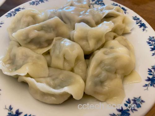 大葱猪肉馅饺子成品图
