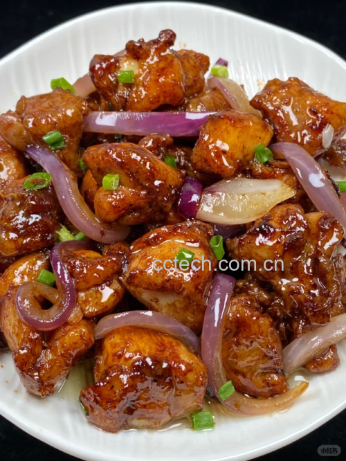 红烧鸡腿块与洋葱的食材准备