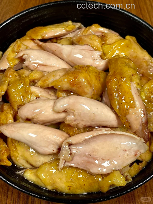 蒸腊鸡腿成品图