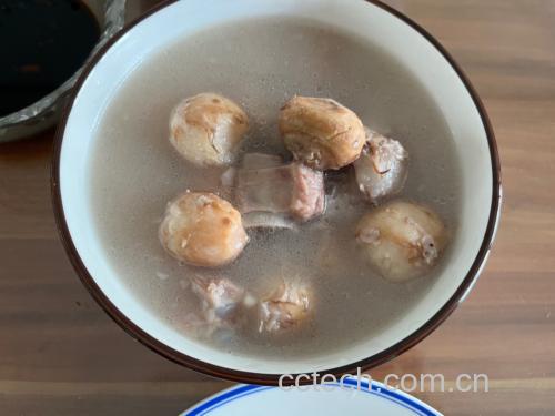 湘莲煲汤成品图