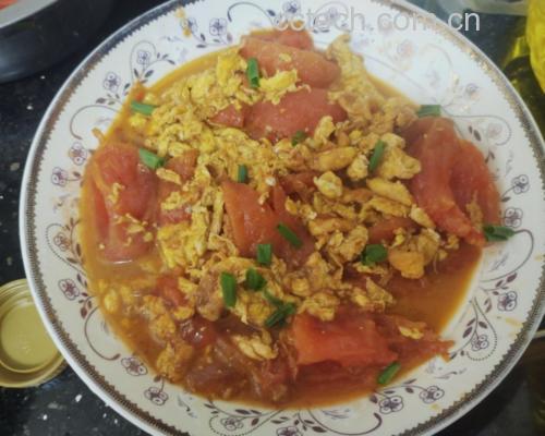柿子炒鸡蛋成品图