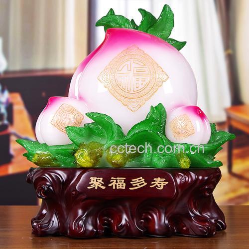 桃树枝摆放在家中玄关处
