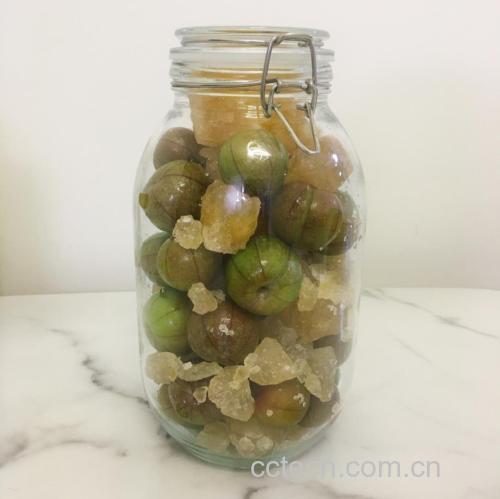 东魁杨梅泡酒制作过程图