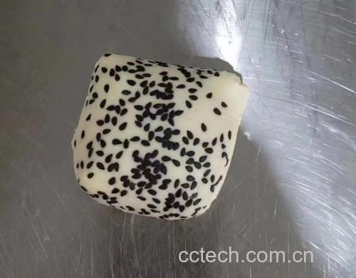 香脆鸡腿堡组装步骤