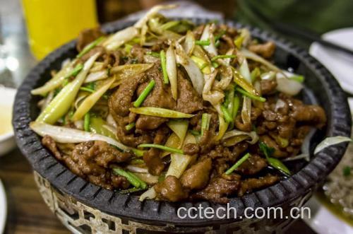 章丘大葱烧牛肉成品展示图