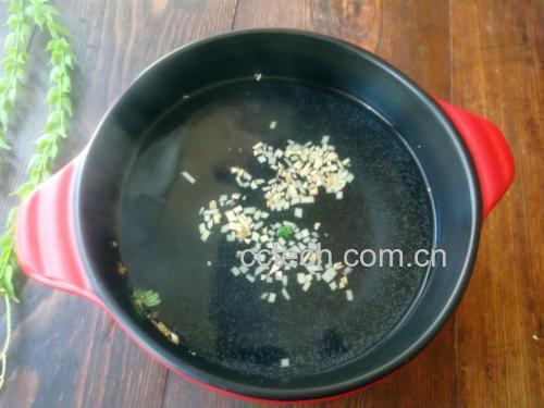 枇杷川贝陈皮煮水制作过程图