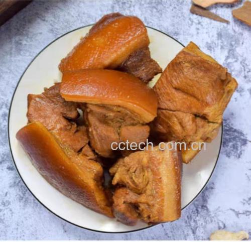 肉夹馍中加入生菜的成品图