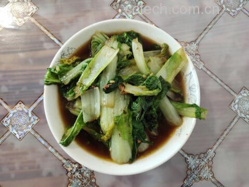 蒜蓉炒白菜成品图
