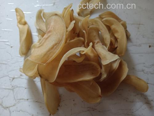 干土豆片冷水泡发过程