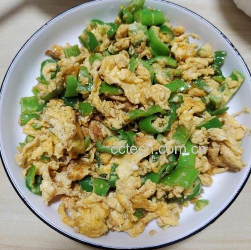 青椒炒鸡蛋成品图