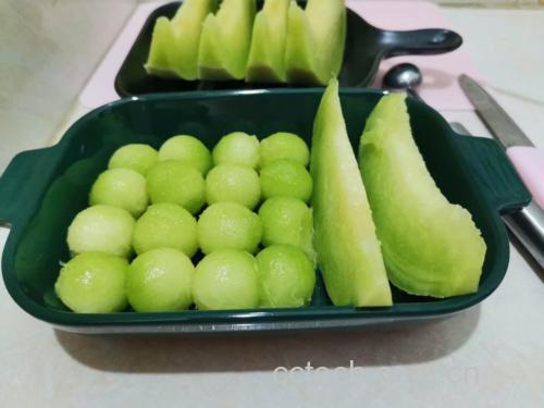 玉菇甜瓜与其他水果搭配摆盘