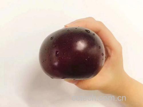 黑布林李子腐烂特写