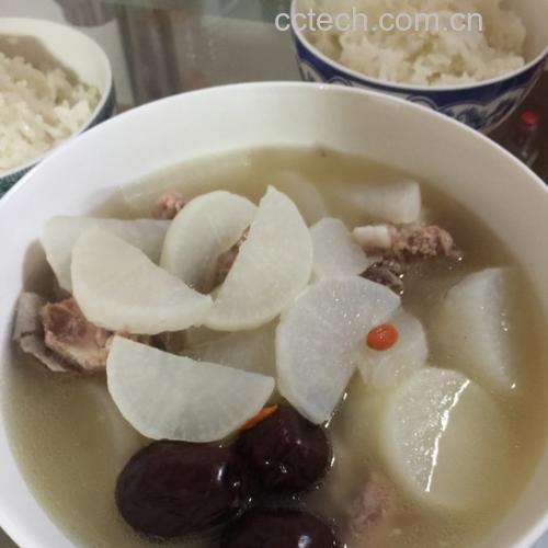 粉葛沙骨汤搭配米饭