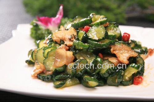 泡椒黄瓜肉片翻炒图