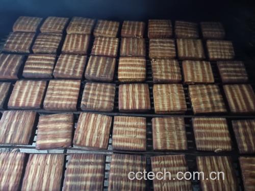 油菜豆腐干翻炒过程图