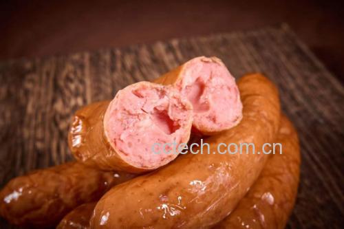 蒜香红肠制作过程图