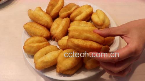 豆浆与油条搭配
