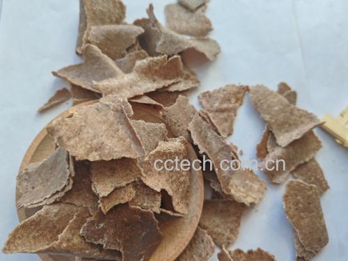 花生夹心巧克力制作过程图