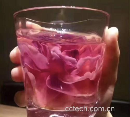 阳光玫瑰椰子奶昔特写图