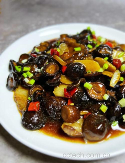 干香菇脆片的美食制作与吃法指南